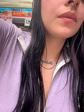 غرفة دردشة Morgana_Pink المباشرة