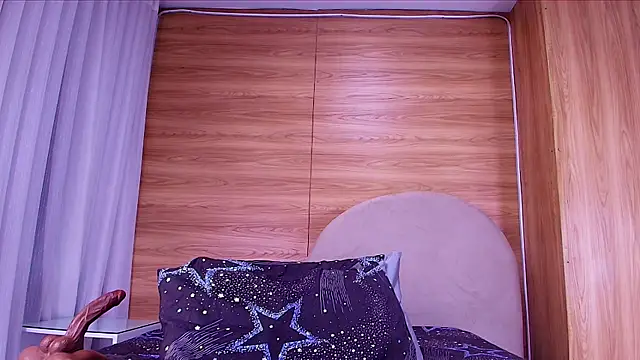 kiara_lp Adlı Modelin Canlı Sohbet Odası