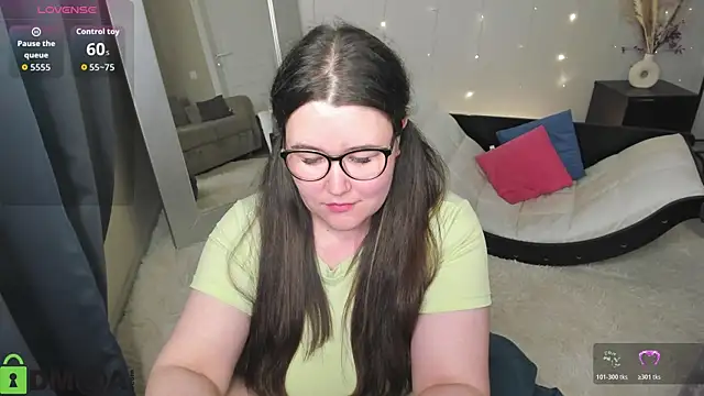 Miss_Triss' Live Chat Room