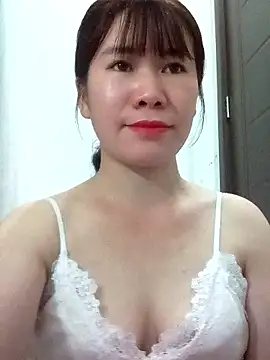 ห้องแชทสดของ Bondgirl_9