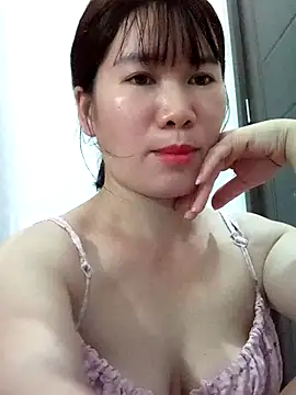 Bondgirl_9n Live chat-huone