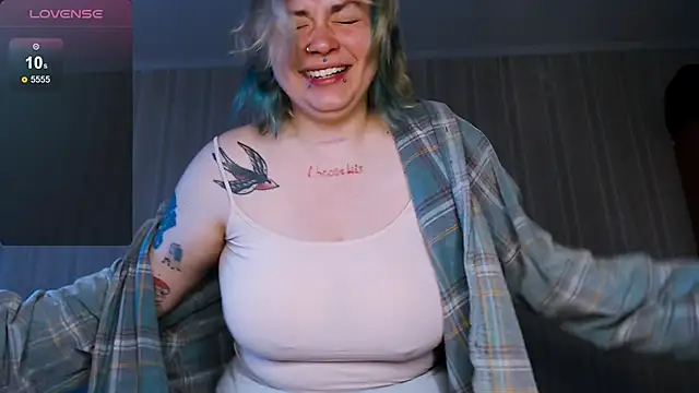 EyesUpHere8 Cameră chat live