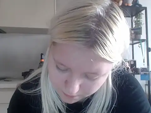Živá chatovací místnost LenaSecret19