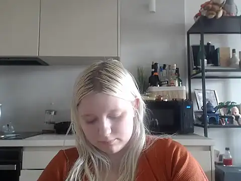 LenaSecret19's Live Chat Room