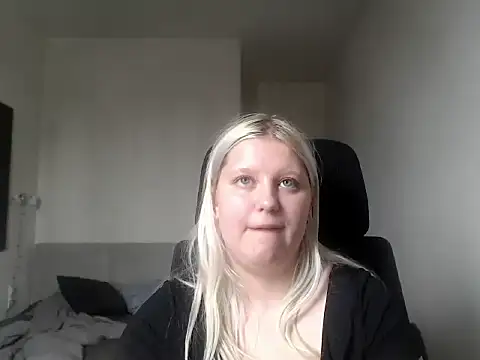 Živá chatovací místnost LenaSecret19