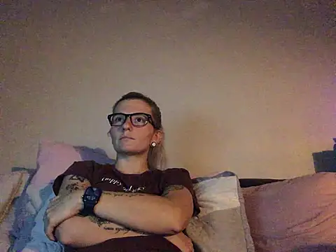 xxamyleighxx Adlı Modelin Canlı Sohbet Odası