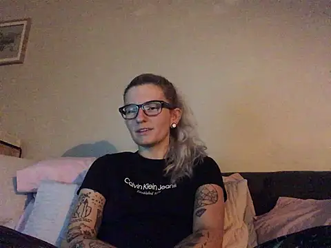 Živá chatovací místnost xxamyleighxx