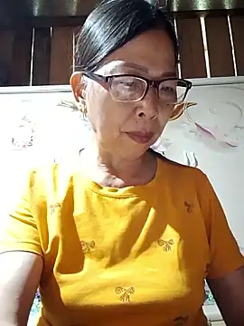 Sky-rain98's Live Chat Room