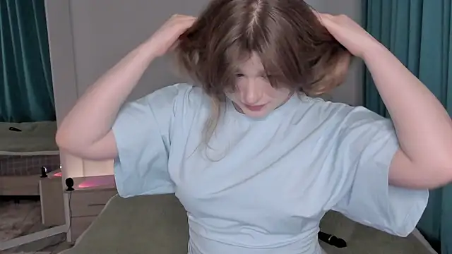 JennyHardy's Live Chat Room
