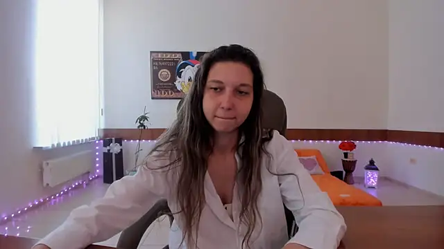 Ellina_Star 现场聊天室