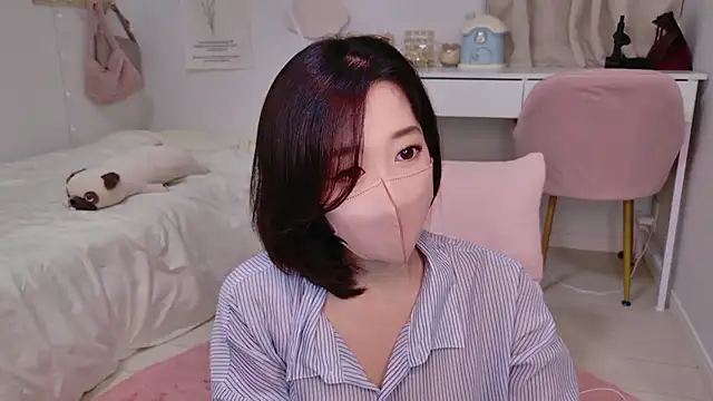Sala de chat ao vivo de YURIKAsan_