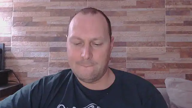 lustonfan's Live Chat Room