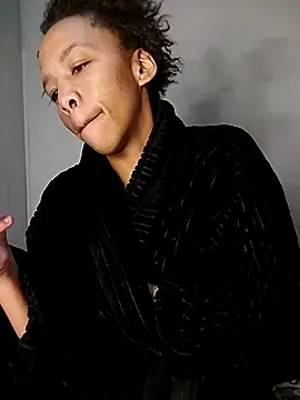 Živá chatovací místnost Amber_sky23