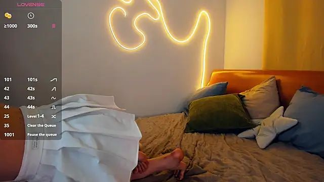 LynnCiprian Adlı Modelin Canlı Sohbet Odası