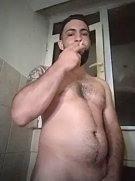 Chat soba uživo modela Tommy_Porn_