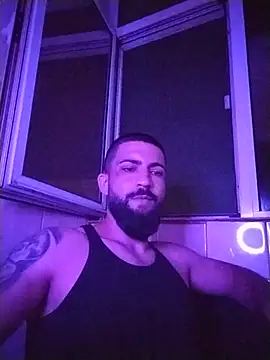 Tommy_Porn_ Adlı Modelin Canlı Sohbet Odası