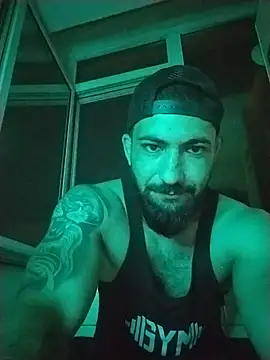 Tommy_Porn_ Live Chatraum