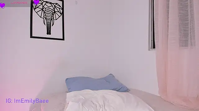 חדר צ'אט בשידור חי של imemilybae
