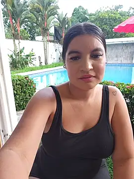 Pretty_Julieta Cameră chat live