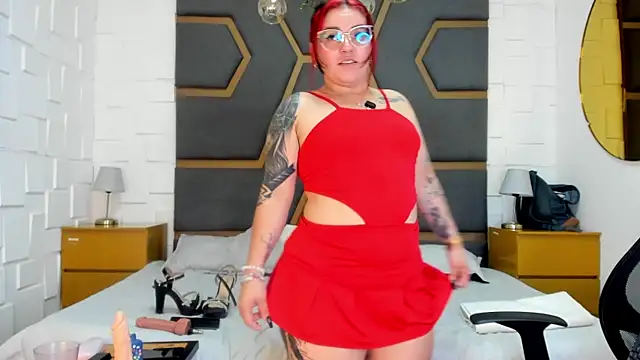juana_valkiria – Naživo chatovacia miestnosť