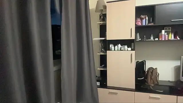 AquilineOrites Cameră chat live