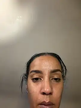 חדר צ'אט בשידור חי של Saskia_xx