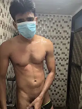 عرض كام BadBoyTom78 الجنسي المباشر