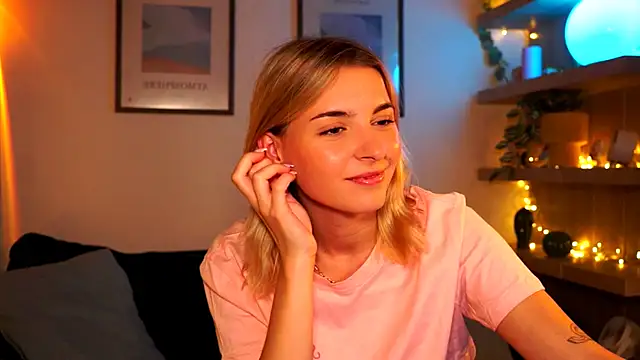 tiny_pixieee Cameră chat live