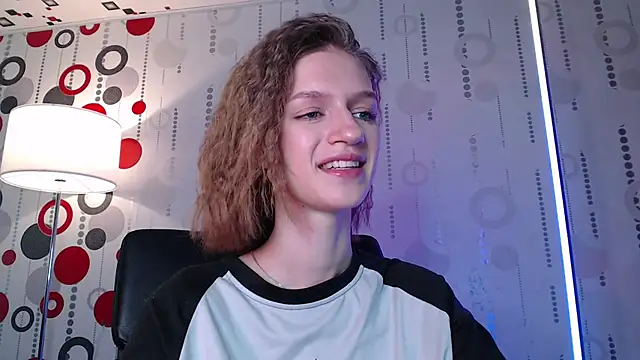 Chrissy_Joyful – live chatrum