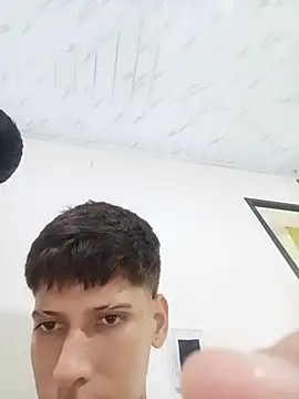 Chat ao vivo de 3hornys-straights