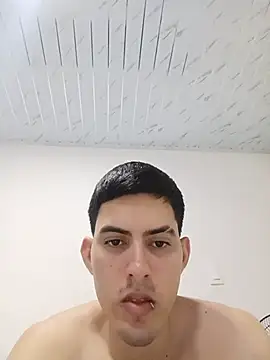 Sala de chat ao vivo de 3hornys-straights