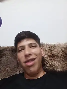 Chat ao vivo de 3hornys-straights
