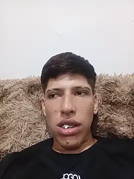 Chat ao vivo de 3hornys-straights