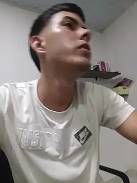 Chat XXX Live 3hornys-straights