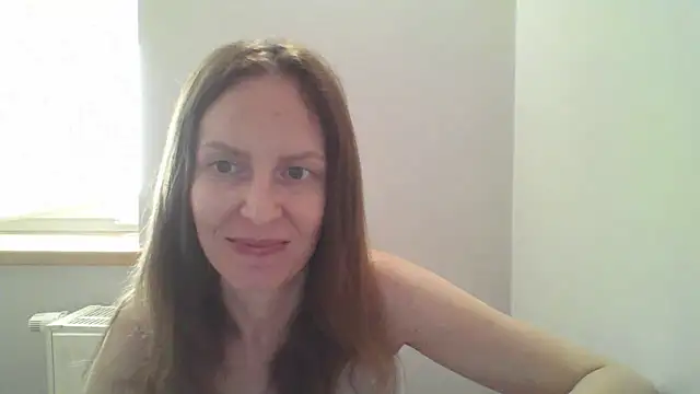 AnnaTightn Live chat-huone