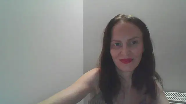 Sala de chat ao vivo de AnnaTight