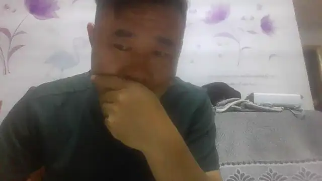 bbbddd-11's Live Chat Room