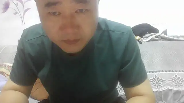 bbbddd-11's Live Chat Room