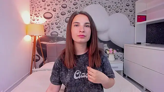 Chat soba uživo modela JosephineRows