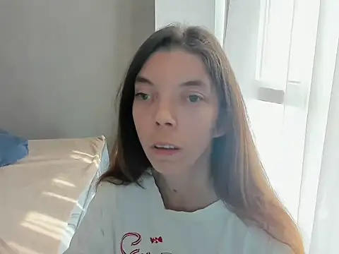LikaAeiston1's Live Chat Room