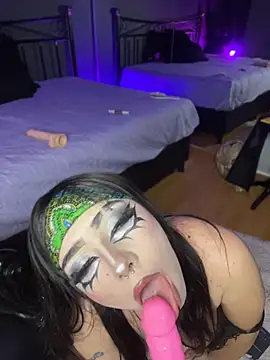 Chat soba uživo modela HoneyDemoni