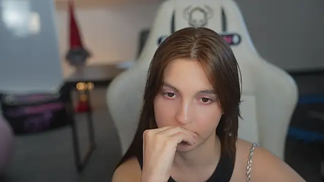 غرفة دردشة Sweet_cherry054 المباشرة