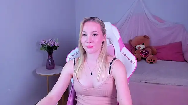 ElaraVoltage Live Chatraum