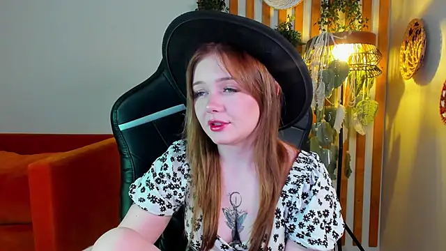ElinaVale Live chatroom
