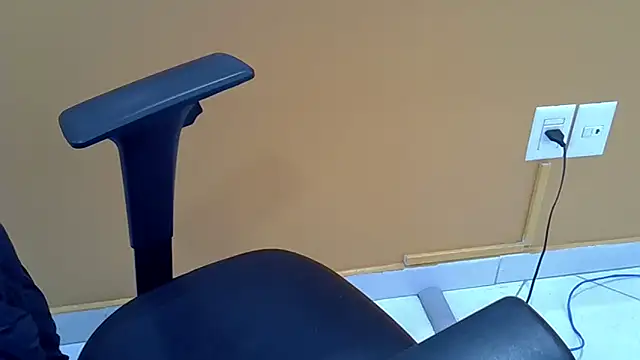 חדר צ'אט בשידור חי של lellsz