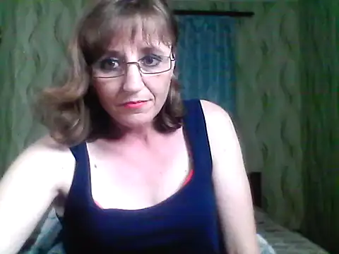 Alisaprice077 Adlı Modelin Canlı Sohbet Odası