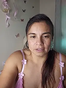 Chat ao vivo de BettyBoo_w