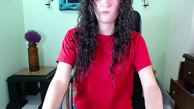 ChalonVera's Live Chat Room