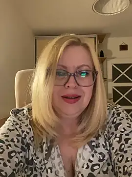 JanieLight53 – live chatrum