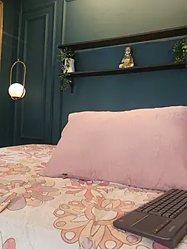 Živá chatovací místnost MaelyDoll
